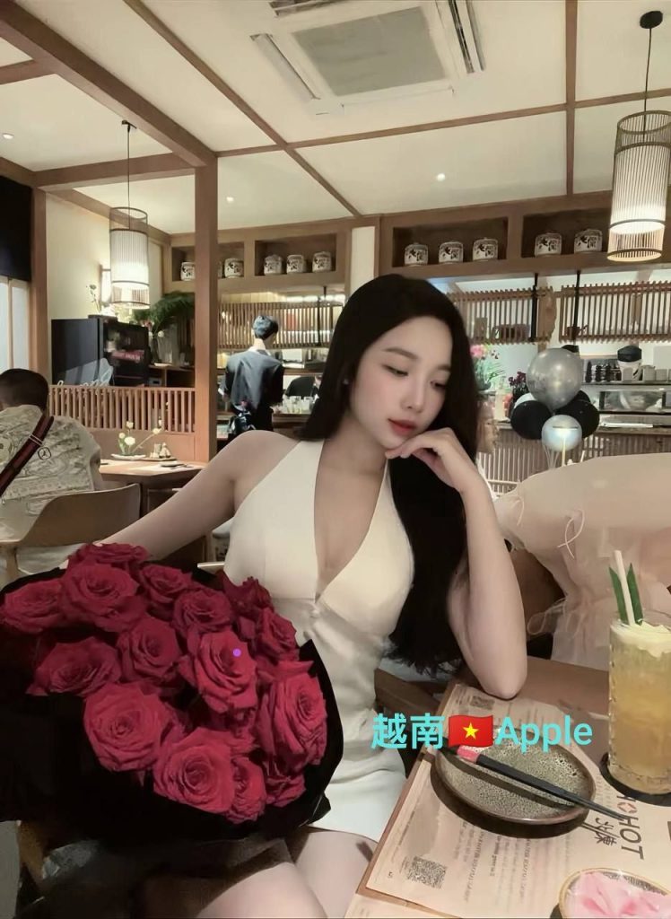 ❤️新到越南老师Apple， 青春无敌美少女，稚嫩的脸庞美美美1686 作者:曼城学园 帖子ID:5237 