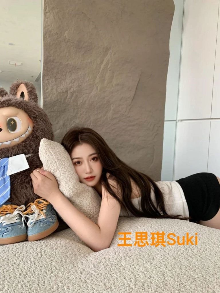 165DD蜜桃乳王思琪❤️Suki艺术学院毕业（声乐系）3368 作者:曼城学园 帖子ID:5273 