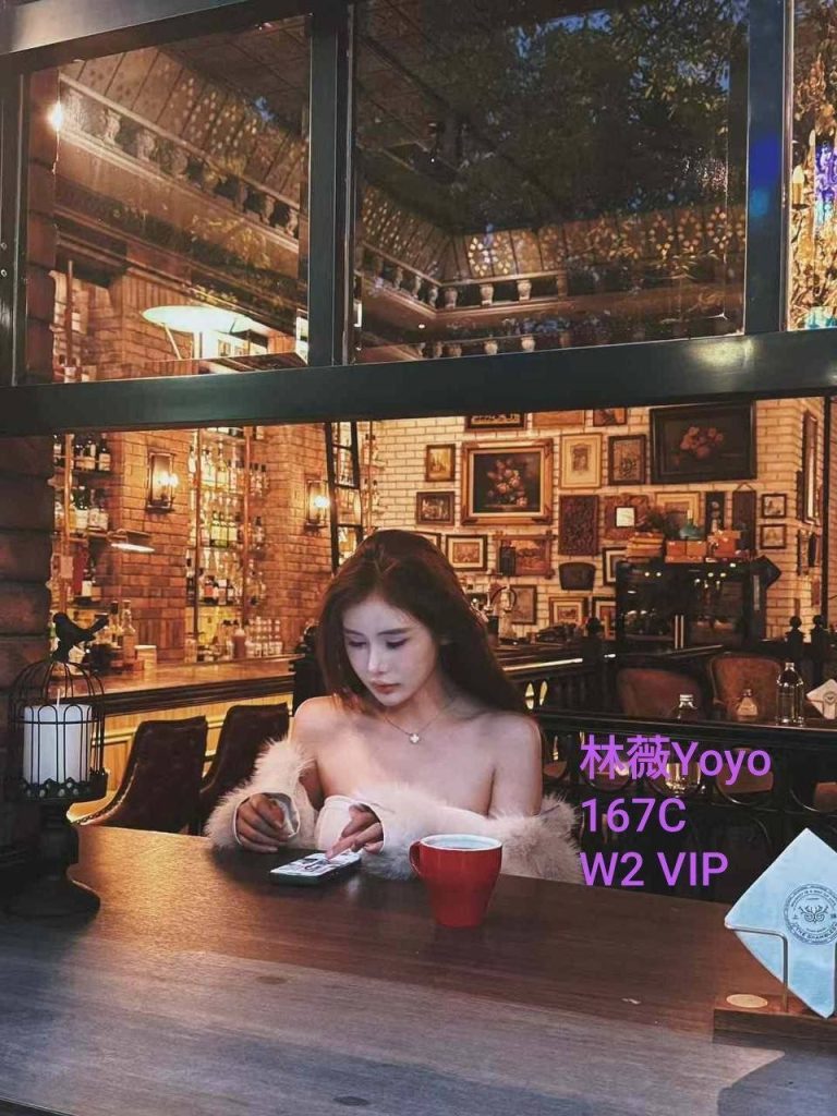 林薇薇Yoyo女友系列❤️A4腰大长腿8985 作者:曼城学园 帖子ID:5622 